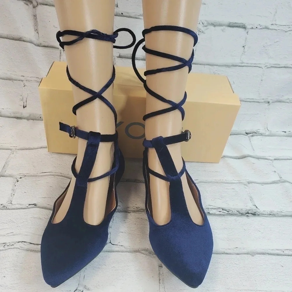 YOKI URBAN 80 Navy Blue Velour Gladiator Laces Flats NWT - Picture 2 of 12